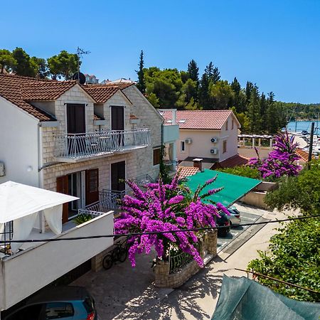 Rooms Anna Milna  Exterior foto