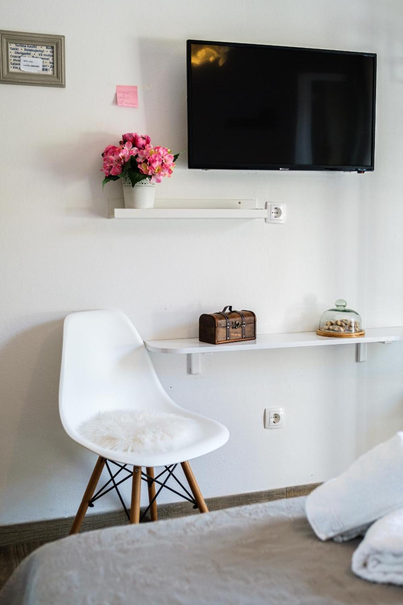 Rooms Anna Milna  Exterior foto
